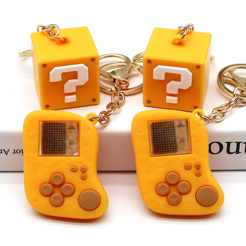 Creative Simulation Question M - Gaming Console Keychain recension och pris